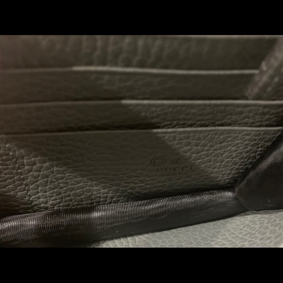 Authentic Gucci Crossbody Bag - Picture 5 of 8